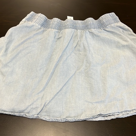 Fabletics chambray skirt - Picture 4 of 6